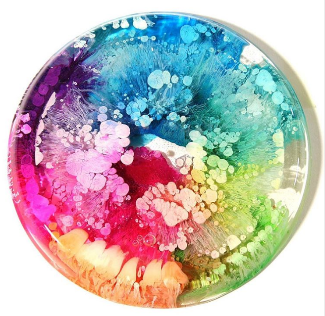 Was Kann Ich Dazu Geben, Damit Ich Epoxidharz Einfärben Kann?