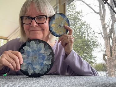 How to Make Alcohol Ink Floral Art (and Seal It with Resin)
